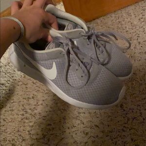 Grey Nike roshes